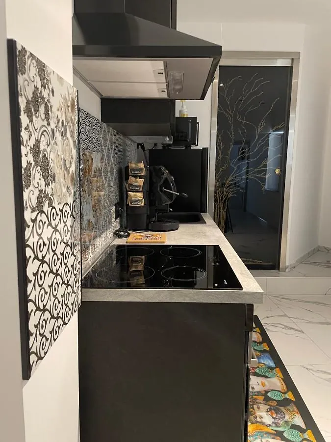 Casa Vacanze Donna Pina Palermo 0*,  Italia